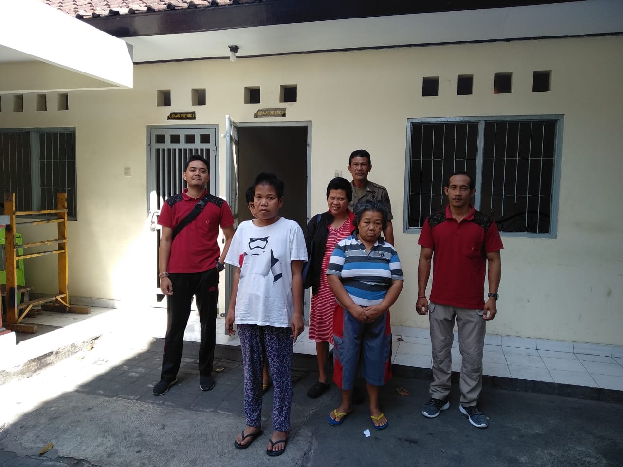Bersama Tim Merujuk Pasien  ODGJ  ke RSJ bangli