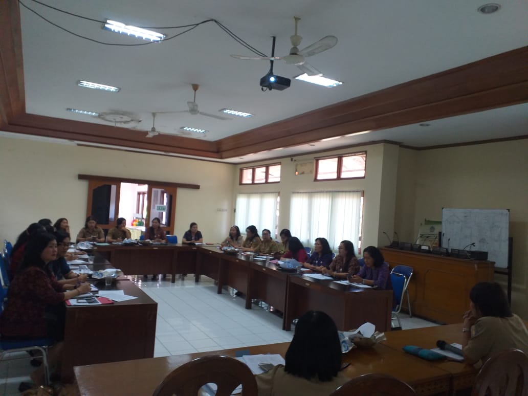 Rapat terkait kegiatan peningkatan peranan perempuan dalam pembangunan Daerah ( hari Ibu ) tahun 201