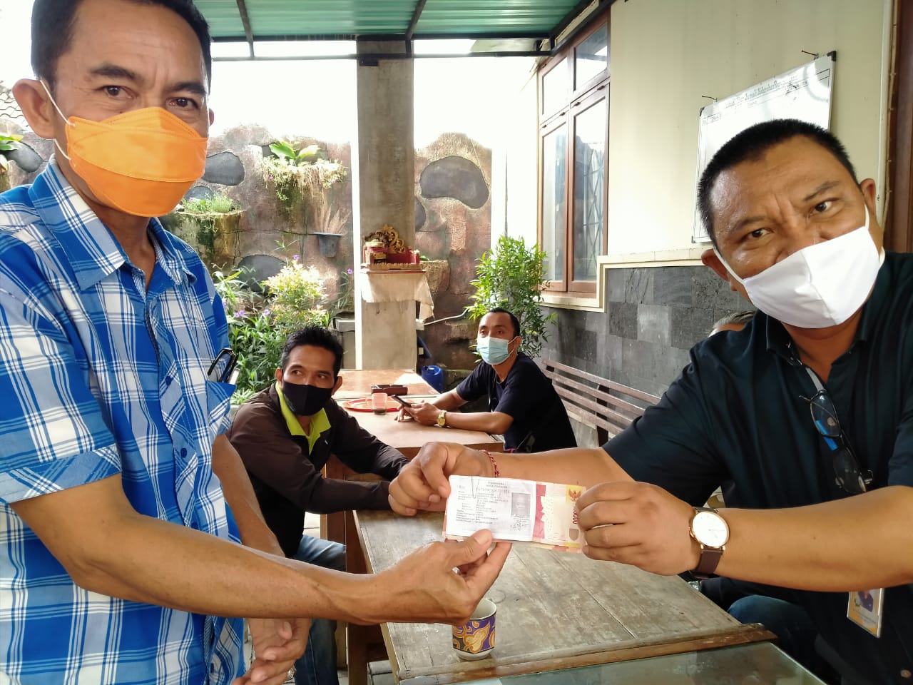 BLT Sektor Informal Kelurahan Peguyangan