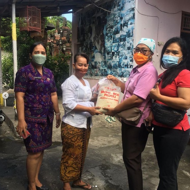 Penyerahan Bantuan Sembako