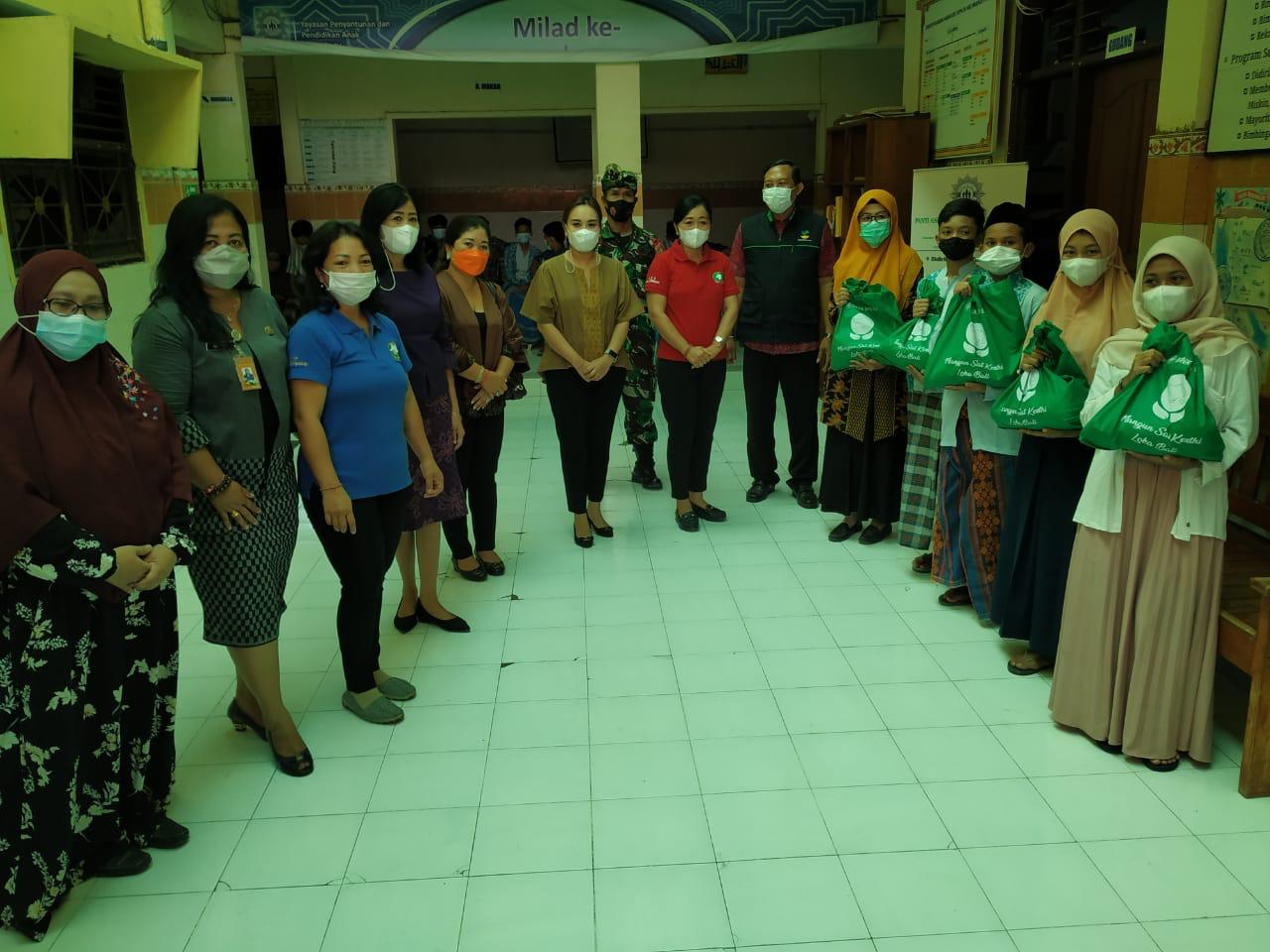 Penyerahan Bantuan Sembako oleh K3S untuk Yayasan Yappa