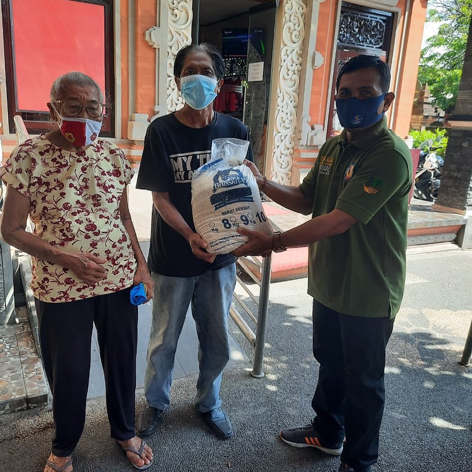 Distribusi BST Beras Bulog 10kg di Dentim