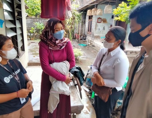 Bantuan Sembako tahap 2 Ke Rumah Pak Asri