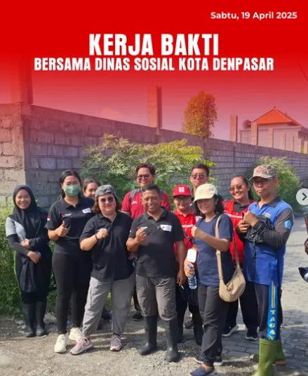 Kegiatan Kerja Bakti di Desa Pemogan