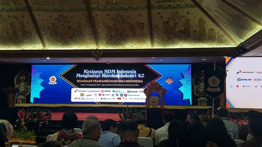Seminar Roadmap Pembangunan SDM Indonesia di Hotel Grand Inna Bali Beach Bali