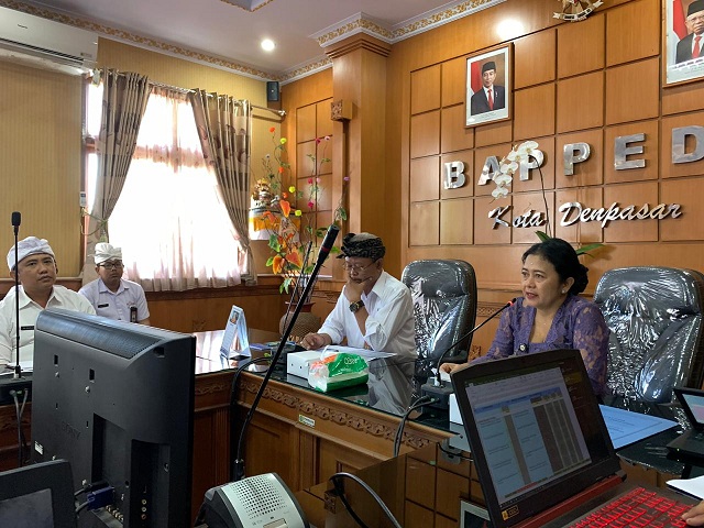 Rapat Lembar Kerja Evaluasi (LKE) SAKIP di BAPPEDA