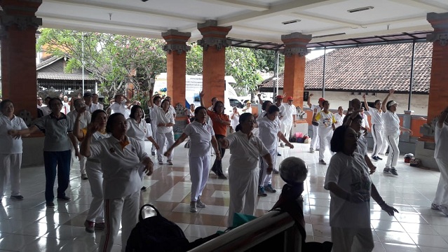 Kegiatan Senam Rutin PWRI Kota Denpasar