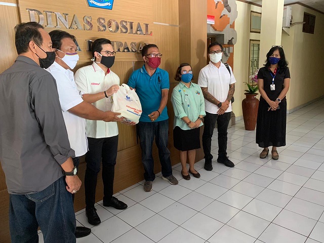 Rapat dan Penyerahan Bantuan dari PT. Hiswana Migas dan Pertamina