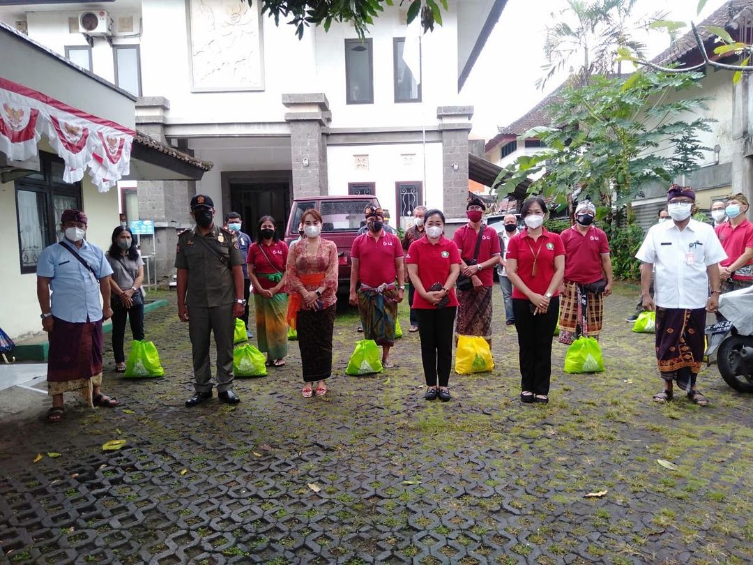 Bantuan Paket Sembako CSR kepada Penyandang Disabilitas