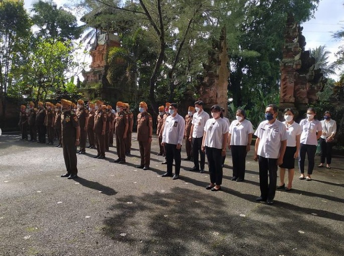 Apel Ziarah dan Tebur Bunga dalam rangka Hari Pahlawan dan Sumpah Pemuda